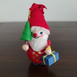 Vintage Steinbach Christmas Ornament Santa With Gift German Wood